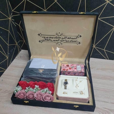هدايا نسائية فخمه شنطه عطر نظاره اجمل هديه للزوجه بنات نسائي موقع ميرا