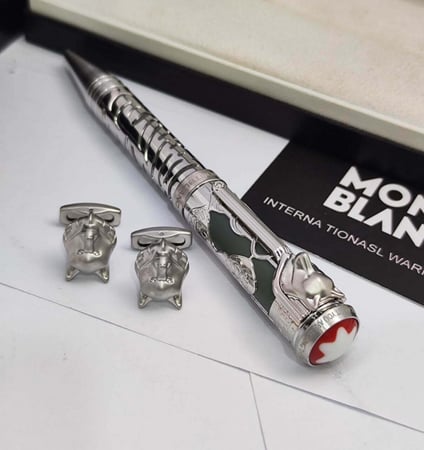 قلم وكبك مونت بلانك