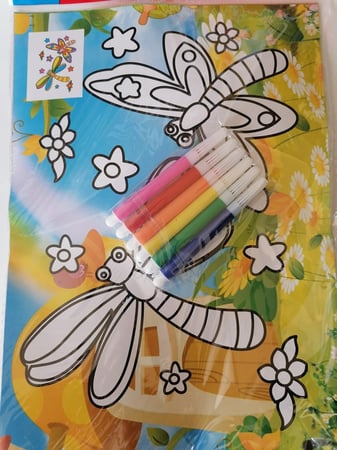 أوراق تلوين مقوى