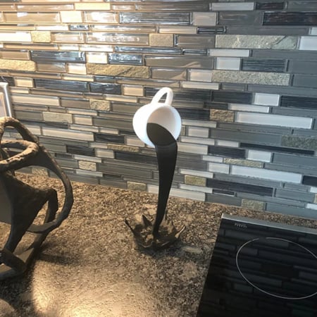 كوب القهوة العائم ، نحت ، زخرفة مطبخ ، رذاذ سحري ، صب ، إبداعي ، ديكور منزلي