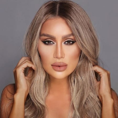 أمارا ديزيرت روز-زينة