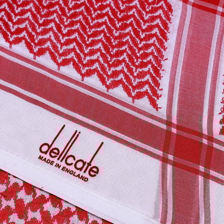 شماغ ديليكات كلاسك 24  لون احمر دم الغزال - انجليزي