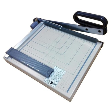 يوشيدا مقص ورق A4