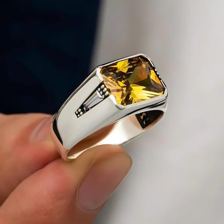 خاتم من حجر السترين