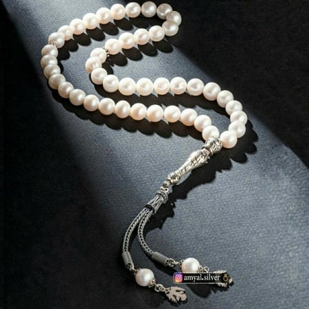 سبحة مميزة من أحجار اللؤلؤ الطبيعي والفضة الخالصة