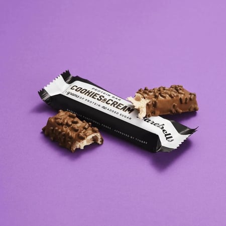 باربلز بروتين بار كوكيز كريم 55جم - كرتون 12 حبة - Barebells Protein Bar Box