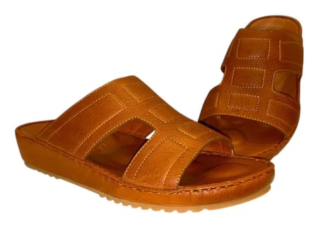 حذاء اماراتي - بنقشة المستطيلات