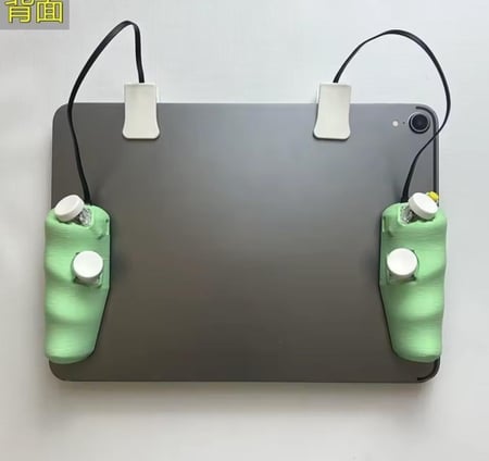 مقبض أخطبوط للايباد 4 أزرار تيربو مع تثبيت قوي للجهاز