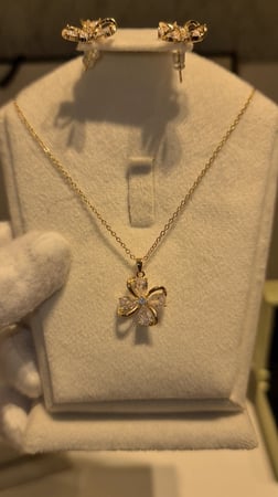 طقم زركون انأقه خالده