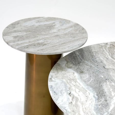 طقم طاولات مصنوع من المعدن بتصميم مميز باللون الذهبى والرمادى