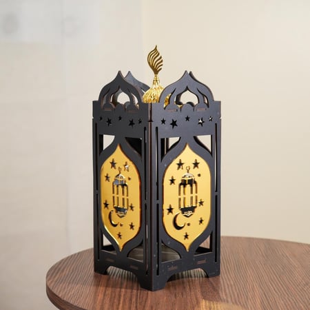 مبخرة بتصميم فانوس باللون الاسود والذهبي مقاس 30 سم