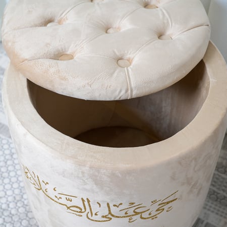 صندوق سجاد بعبارة (حي علي الصلاة) مقاس 45x60 سم