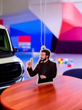 تعليقة سيارة معطرة - بتصميم ماجد المهندس