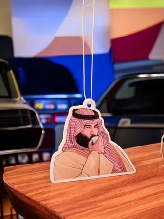 تعليقة سيارة معطرة - بتصميم الأمير محمد بن سلمان