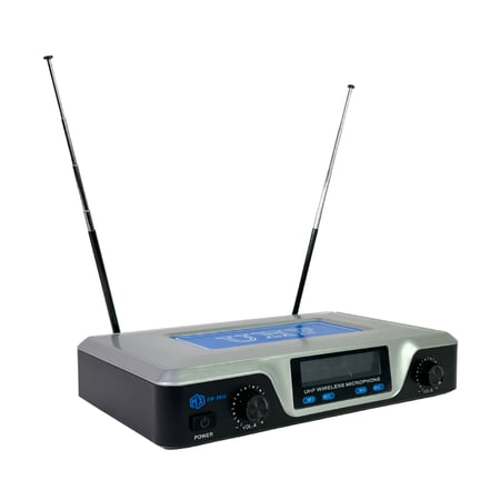 ميكروفون لاسلكي UHF احترافي جهاز استقبال واثنين ميكروفون ارسال يدوي عالي الجودة