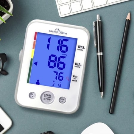 جهاز قياس ضغط الدم الأوتوماتيكي جوي كير JC-610 ذراع كبير شاشة ملونة