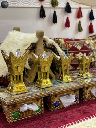 مباخر حايلية ذهبي بحلق