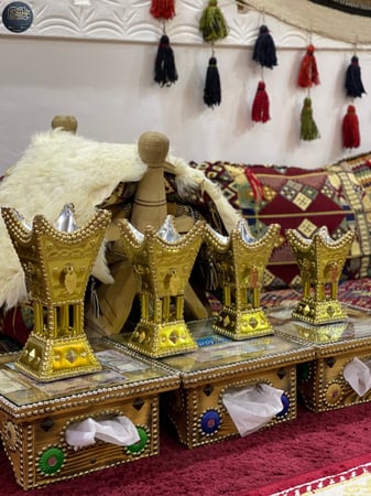 مباخر حايلية ذهبي بحلق