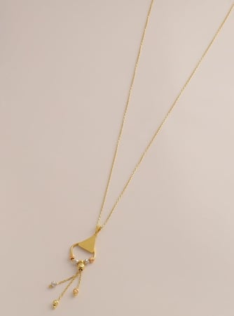 قلادة ذهب عالية الجودة تجسد الجمال الأبدي والحرفية الرفيعة