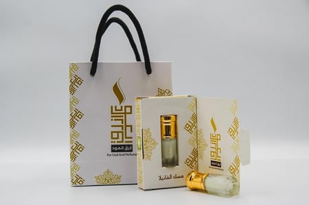 مسك الفانيليا + كيس هدايا صغير