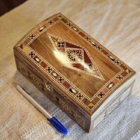 علبة موزاييك فخمة - قشوة الطيب