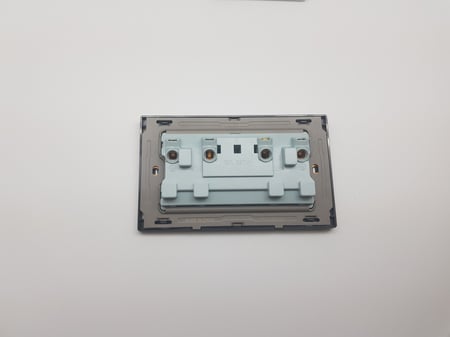 فيش 13 امبير 14X7 مع مفتاح ذهبي ماركة تيمبو TEMPO