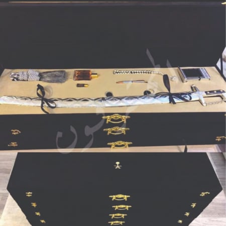 طقم سيف مع مجموعة عطور ومصحف - متجر المحترفون