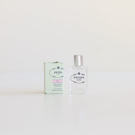 عطر برادا روز - 8 مل