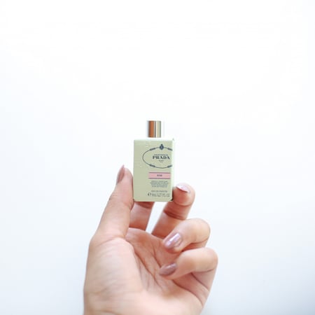 عطر برادا روز - 8 مل