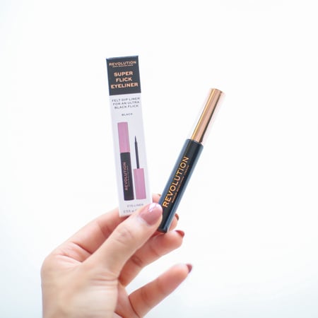 كحل عين سائل سوبر فليك من ريفلوشن