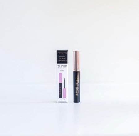 مجموعة العيون من ريفلوشن