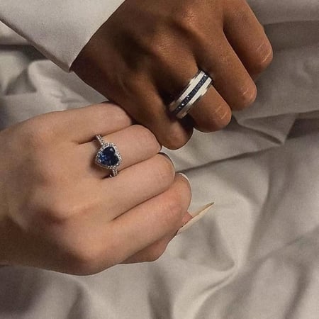 بكج خواتم تُحفر من الداخل.. كإشارة سرّية بينكم فقط!