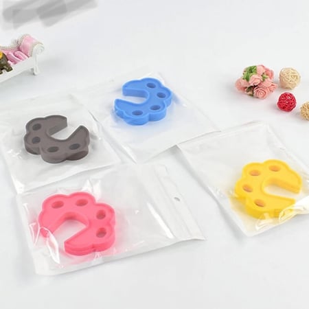 حامي مثبت للباب لحماية أيدي طفلك متوفر بعدة الوان