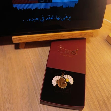 قلادة روز بالاسم مطلي ذهب