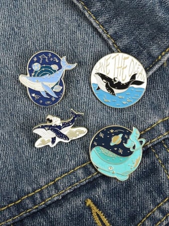 بروش مجموعة الحيتان