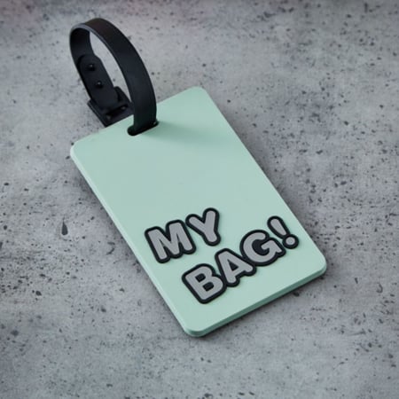 تاق حقيبة للسفر مصمم بشكل انيق وجميل