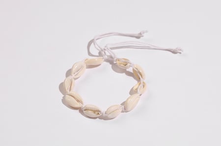 سوار ب صدف البحر  بيج