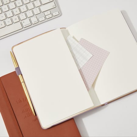 اجندة غير مؤرخة اصفر - قرطاسية روان