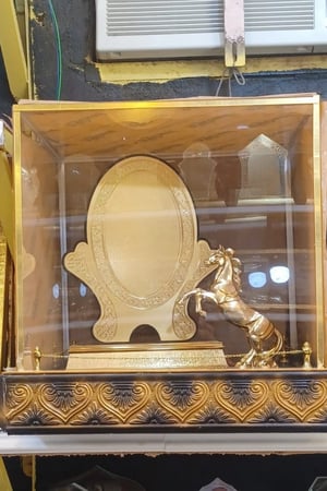 دروع تخرج وشكر وتقدير ودروع تهنئة بتصميم حسب الطلب