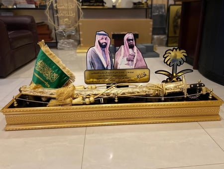 دروع تخرج وشكر وتقدير ودروع تهنئة بتصميم حسب الطلب