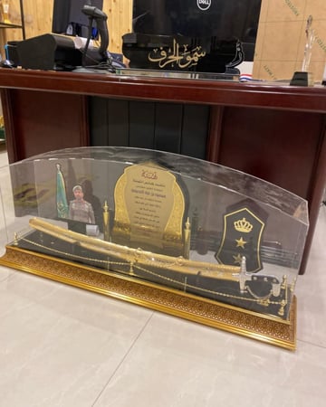 دروع تخرج وشكر وتقدير ودروع تهنئة بتصميم حسب الطلب