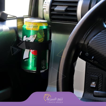 حامل أكواب على باب المركبة أمام المكيف