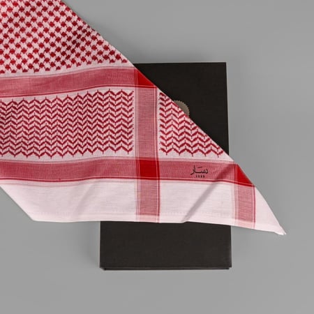 شماغ دسار الشيوخ  احمر 2026