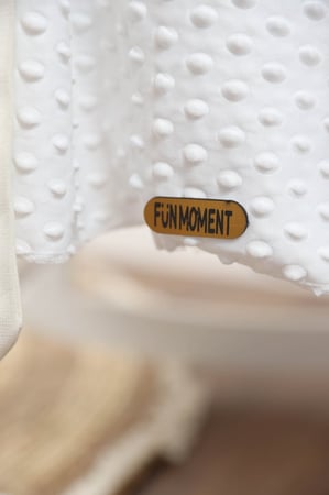 مهد مواليد (سلة موسى) لون ابيض + قاعدة