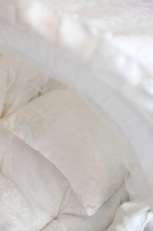 مهد مواليد (سلة موسى)سكري + قاعدة خشبي