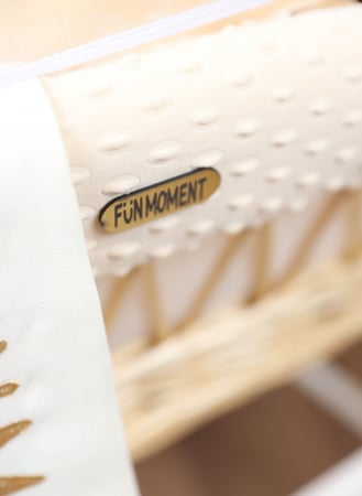 مهد مواليد سلة موسى لون بيج للاطفال مع ناموسية