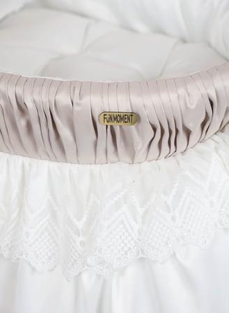 مهد مواليد سلة موسى للاطفال مع ناموسية مع حامل بعجلات ابيض