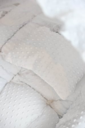 مهد مواليد (سلة موسى) لون ابيض + قاعدة