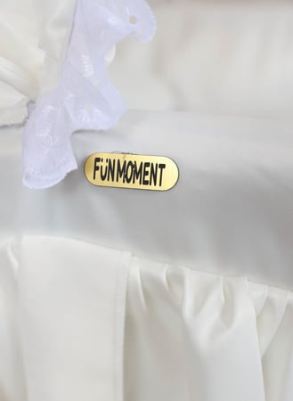 مهد مواليد سلة موسى للاطفال مع ناموسية مع حامل بعجلات ابيض