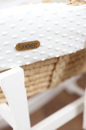 مهد مواليد (سلة موسى) لون سكري  + قاعدة